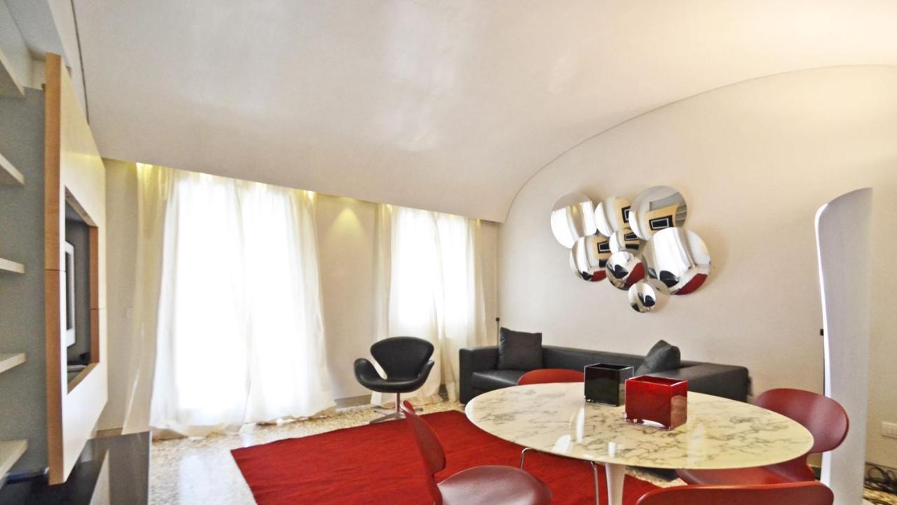 Ai Bareteri Luxury Canal View Venedig Eksteriør billede