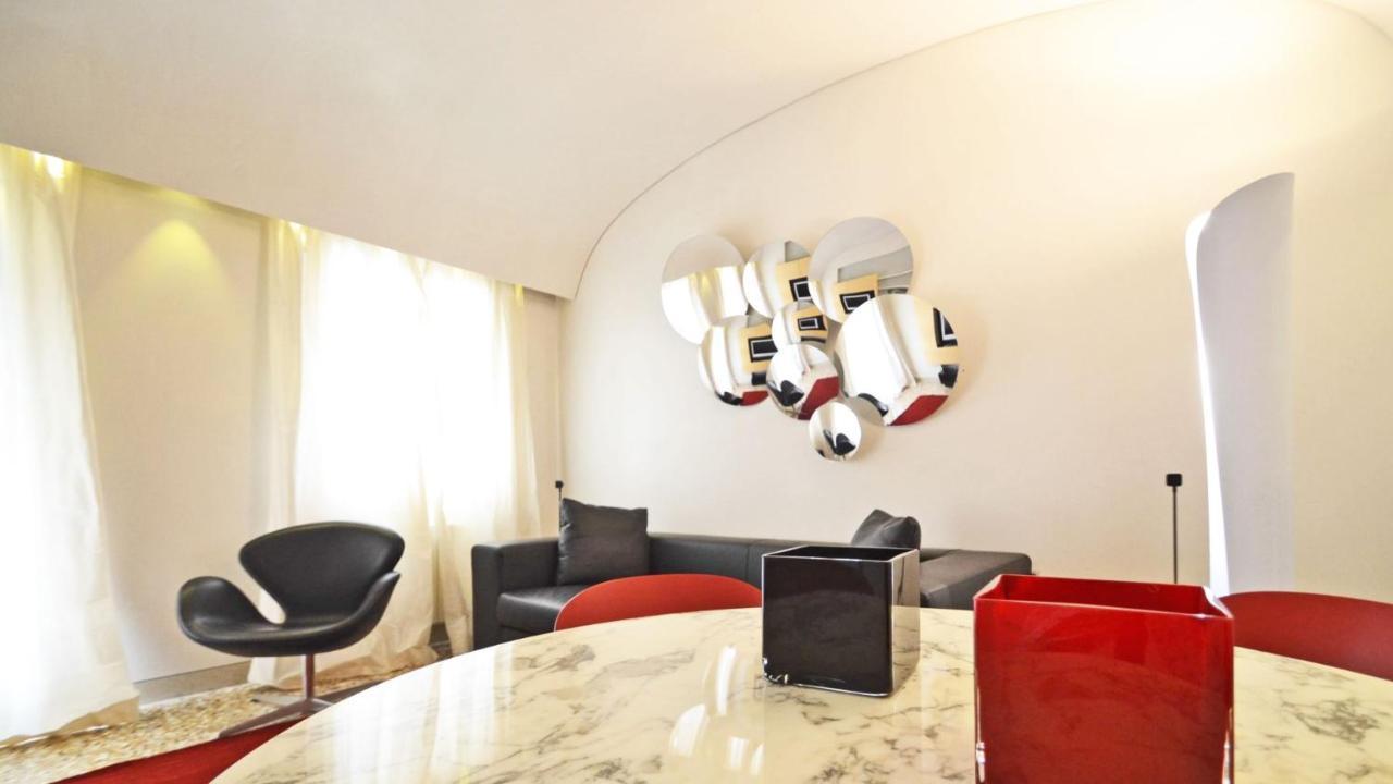 Ai Bareteri Luxury Canal View Venedig Eksteriør billede