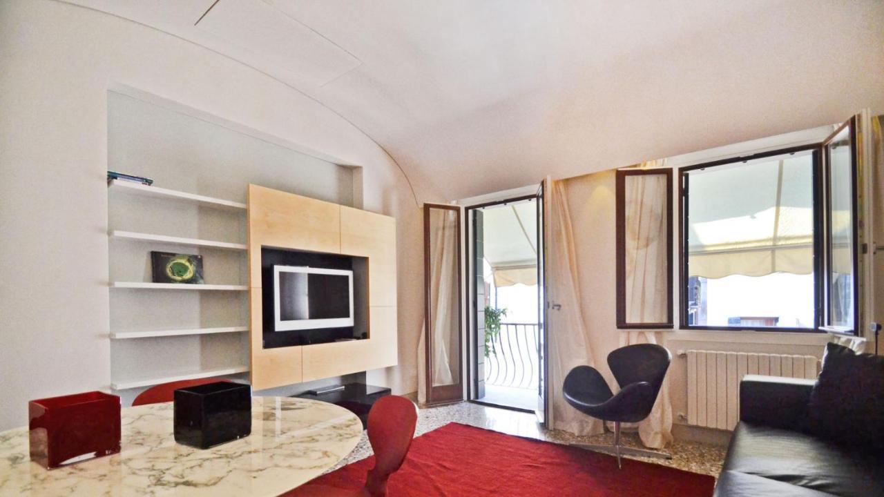 Ai Bareteri Luxury Canal View Venedig Eksteriør billede