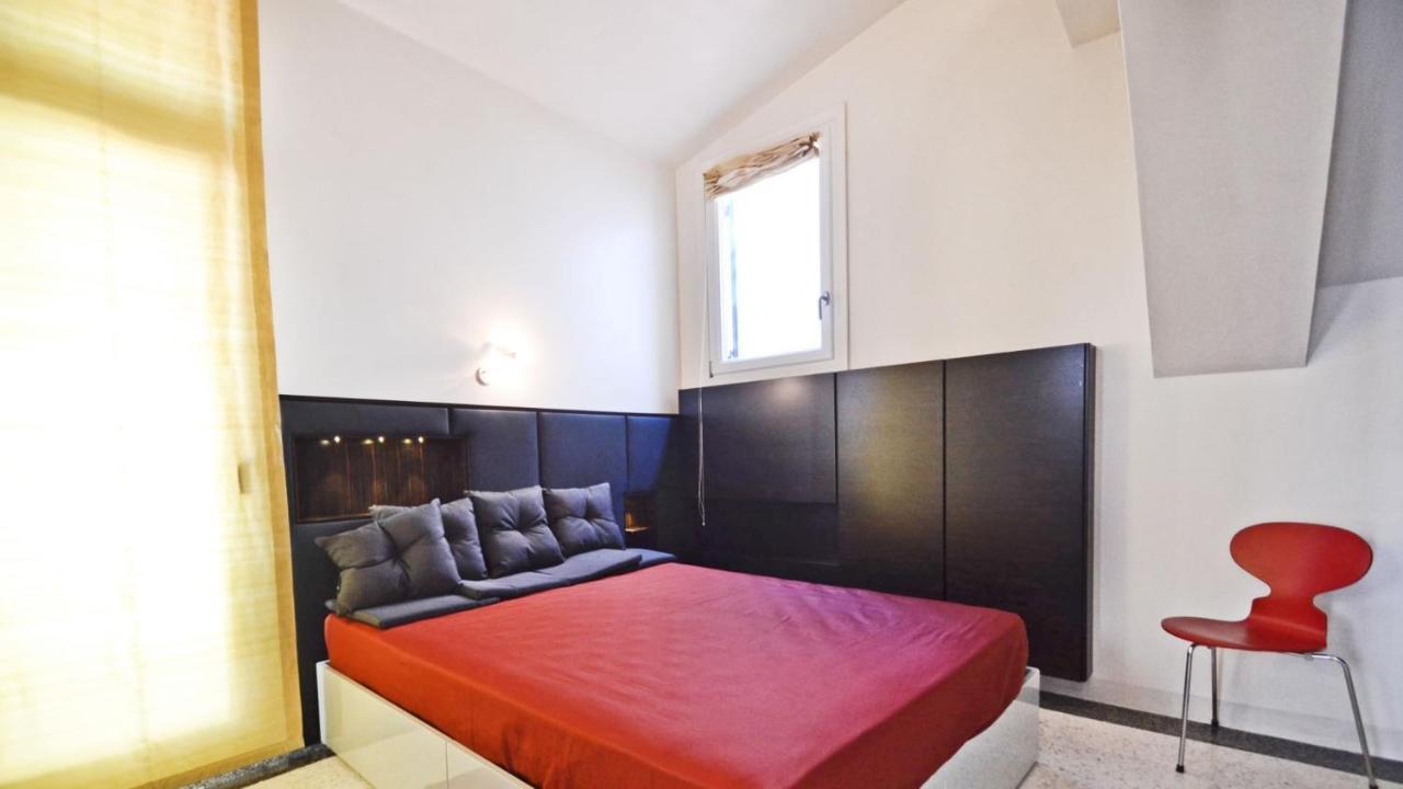 Ai Bareteri Luxury Canal View Venedig Eksteriør billede